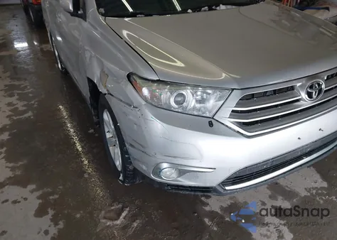 2013 Toyota Highlander Se V6 from USA, damaged, VIN 5TDBK3EH7DS237266